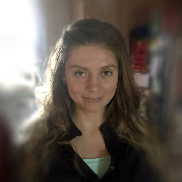 Portrait of watercolor artist Leigh Ann Coldsmith